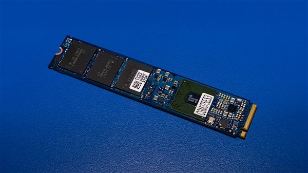 Intel企业级傲腾M.2 SSD首曝